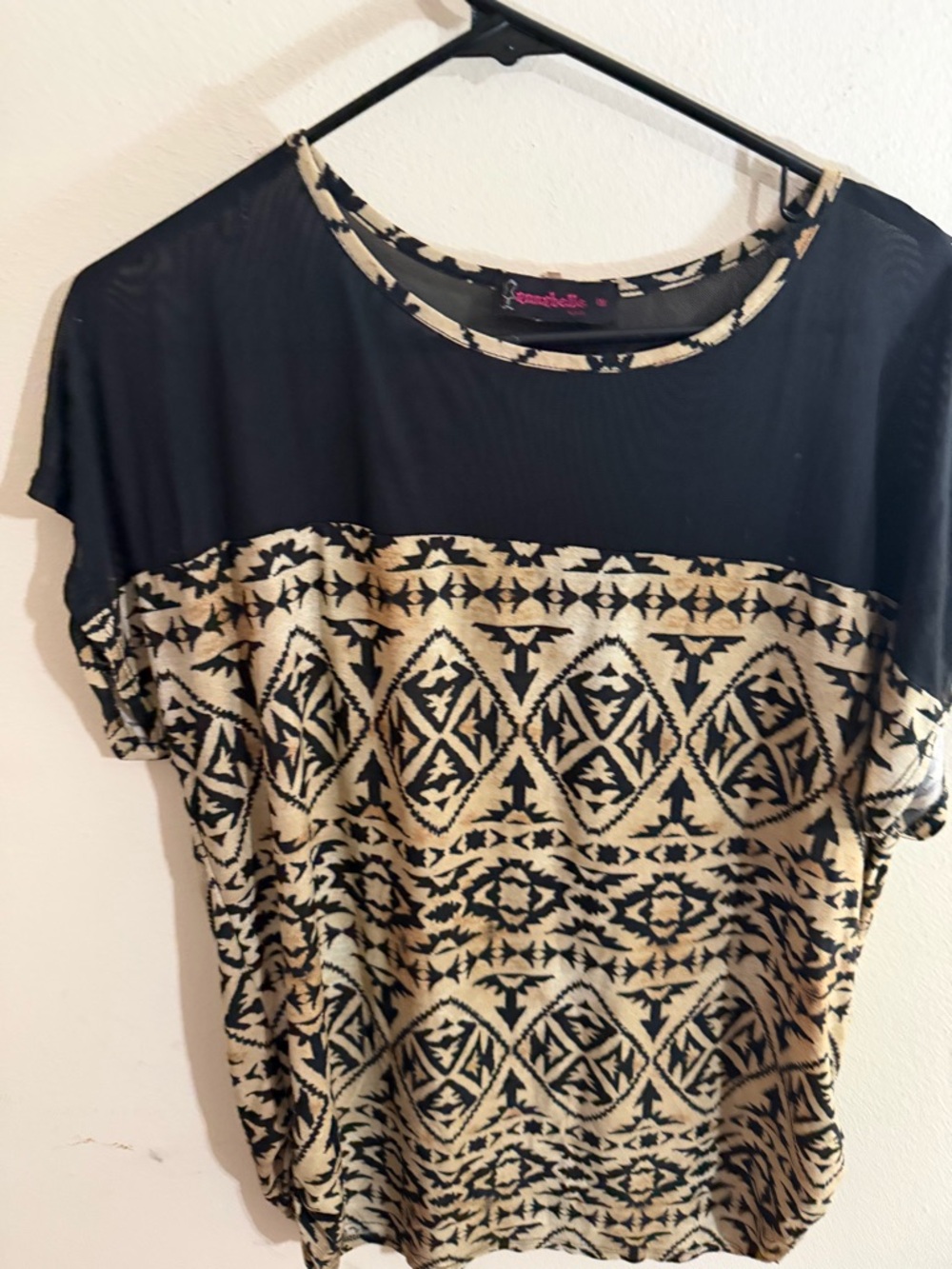 Annabelle Size 1x Black and Cream Aztec-Pattern Short Sleeve Top
